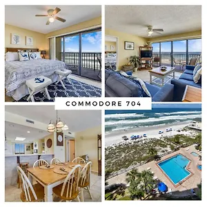  Holiday home Commodore #704 By Book That